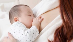 Read more about the article Θηλάζω το μωρό μου. Πόσο ασφαλές είναι να εμβολιαστώ με το εμβόλιο έναντι της COVID-19;