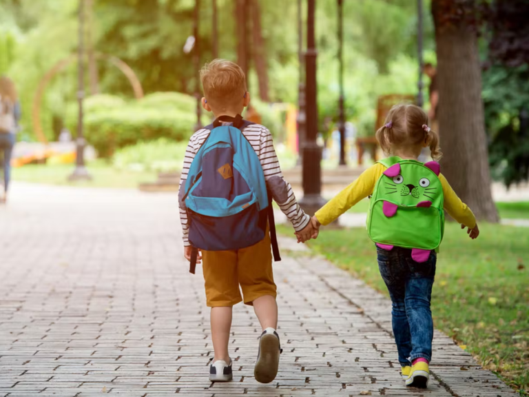 Read more about the article Πώς να προετοιμάσουμε τα παιδιά για την επιστροφή στο σχολείο