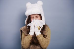 Read more about the article Γιατί αρρωσταίνουμε πιο συχνά το χειμώνα από λοιμώξεις του  αναπνευστικού;